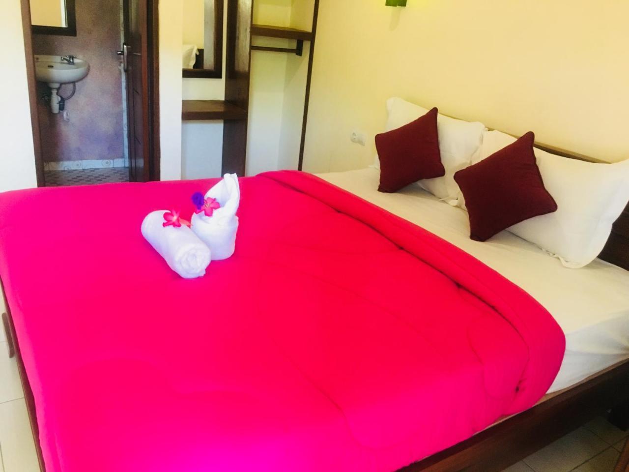 Yudhist Guest House นูซาเลมโบงัน ภายนอก รูปภาพ